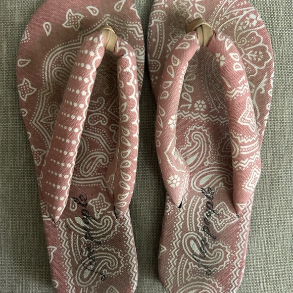 Paisley Patterned Pink Sandals free people - Picture 4 of 5